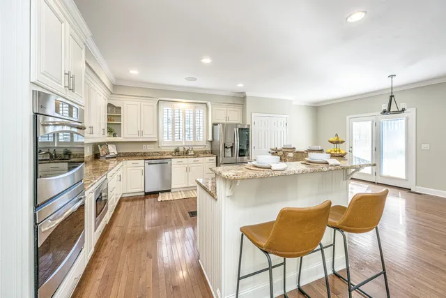 $925,000 | 329 Ayers Circle, Summerville, SC 29485