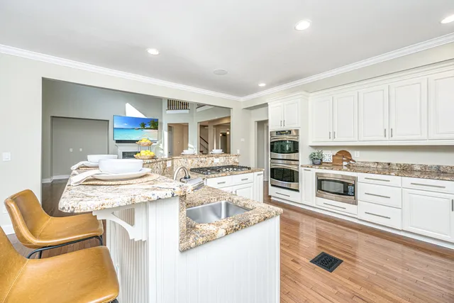 $925,000 | 329 Ayers Circle, Summerville, SC 29485