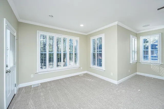 $925,000 | 329 Ayers Circle, Summerville, SC 29485