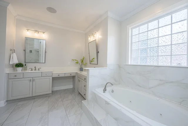 $925,000 | 329 Ayers Circle, Summerville, SC 29485