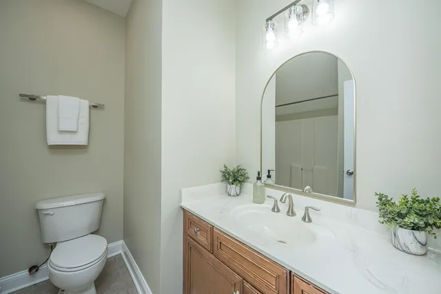 $925,000 | 329 Ayers Circle, Summerville, SC 29485