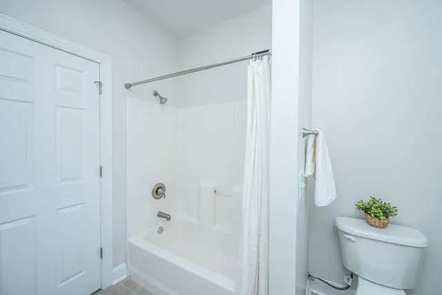 $925,000 | 329 Ayers Circle, Summerville, SC 29485