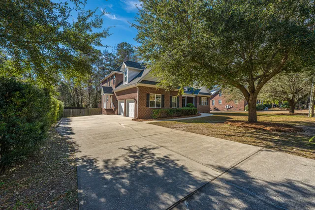 $925,000 | 329 Ayers Circle, Summerville, SC 29485