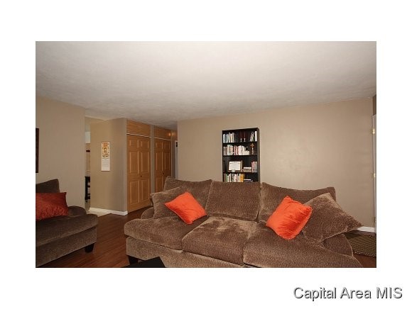 1901 North 23rd Street Springfield, IL 62702 - Photo 5 of 21