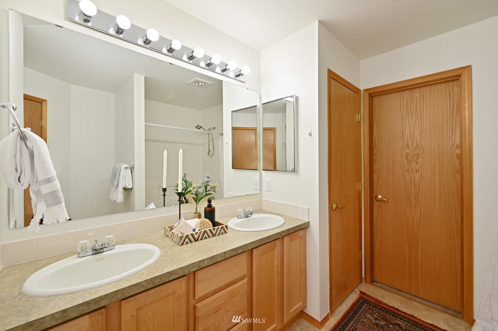 34729 Southeast Ridge Street Snoqualmie, WA 98065 - Photo 24 of 40 Gallery Image 24