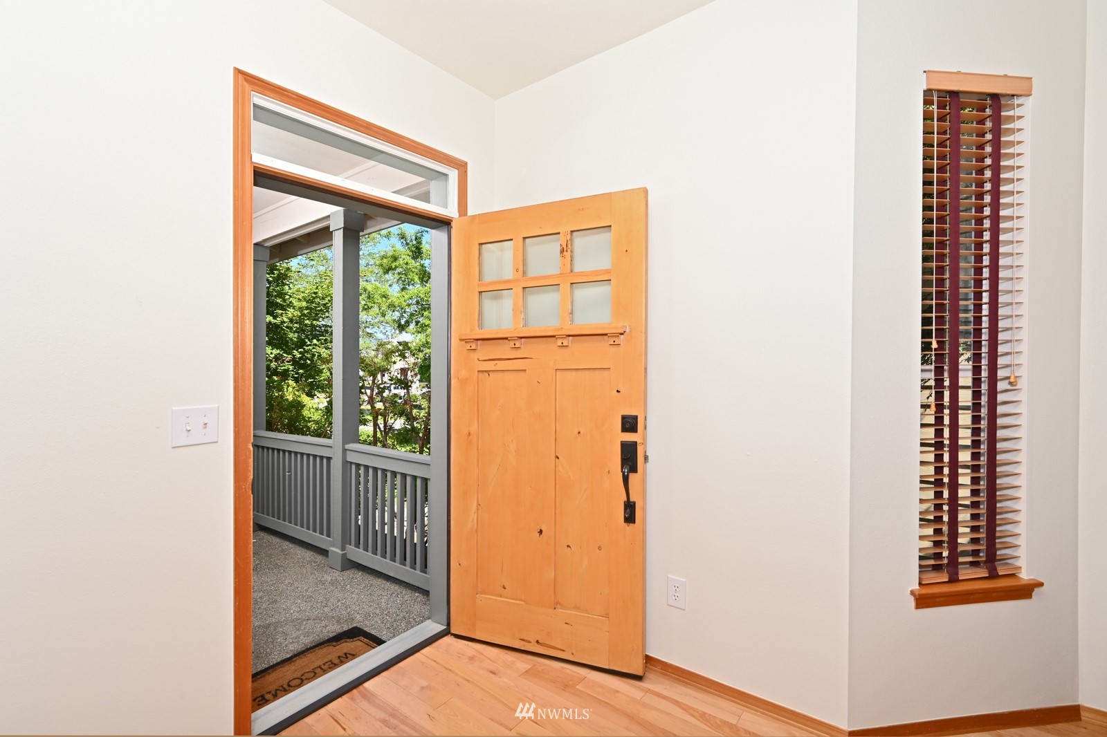 34729 Southeast Ridge Street Snoqualmie, WA 98065 - Photo 6 of 40 Gallery Image 6