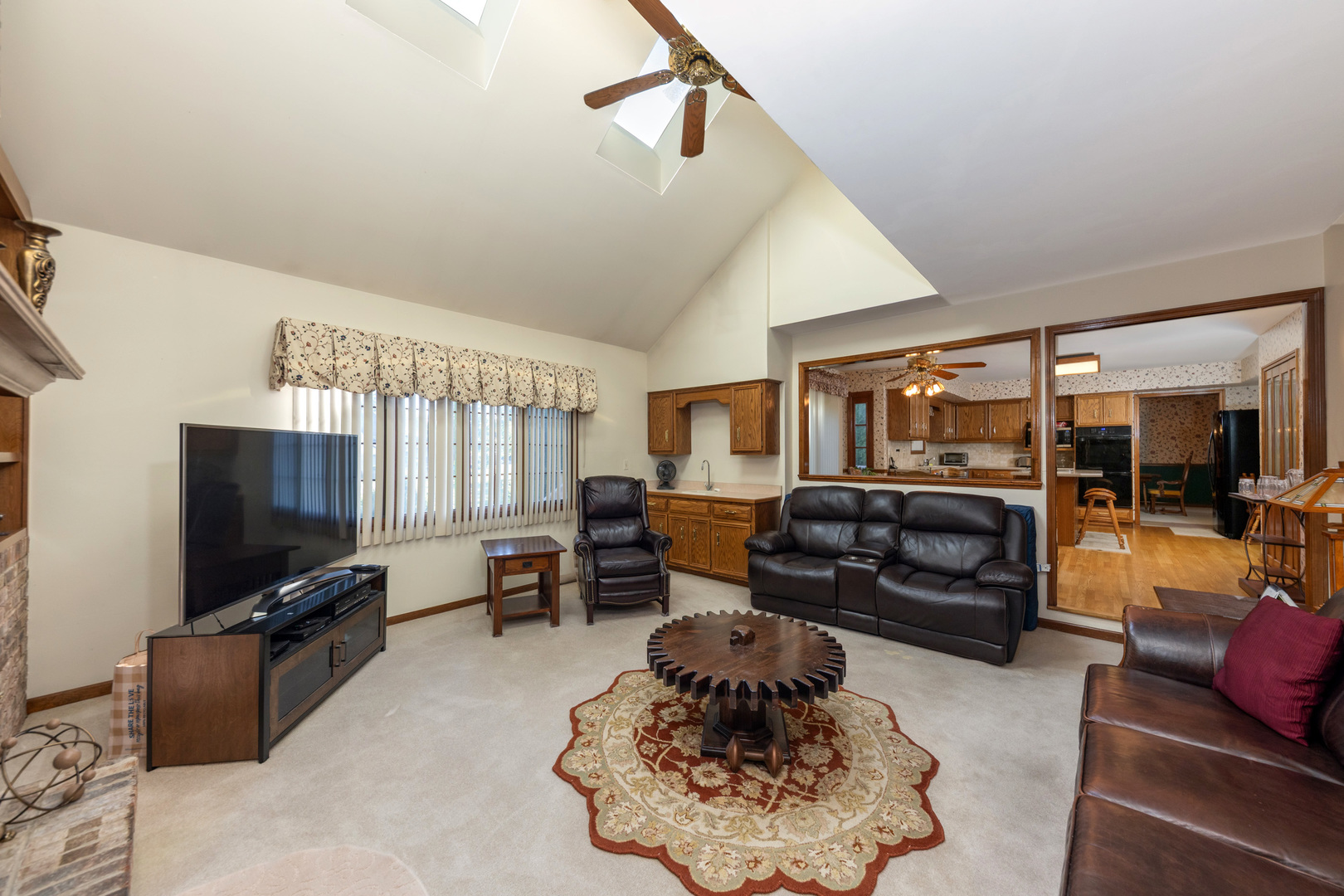 904 West Bailey Road Naperville, IL 60565 - Photo 11 of 28