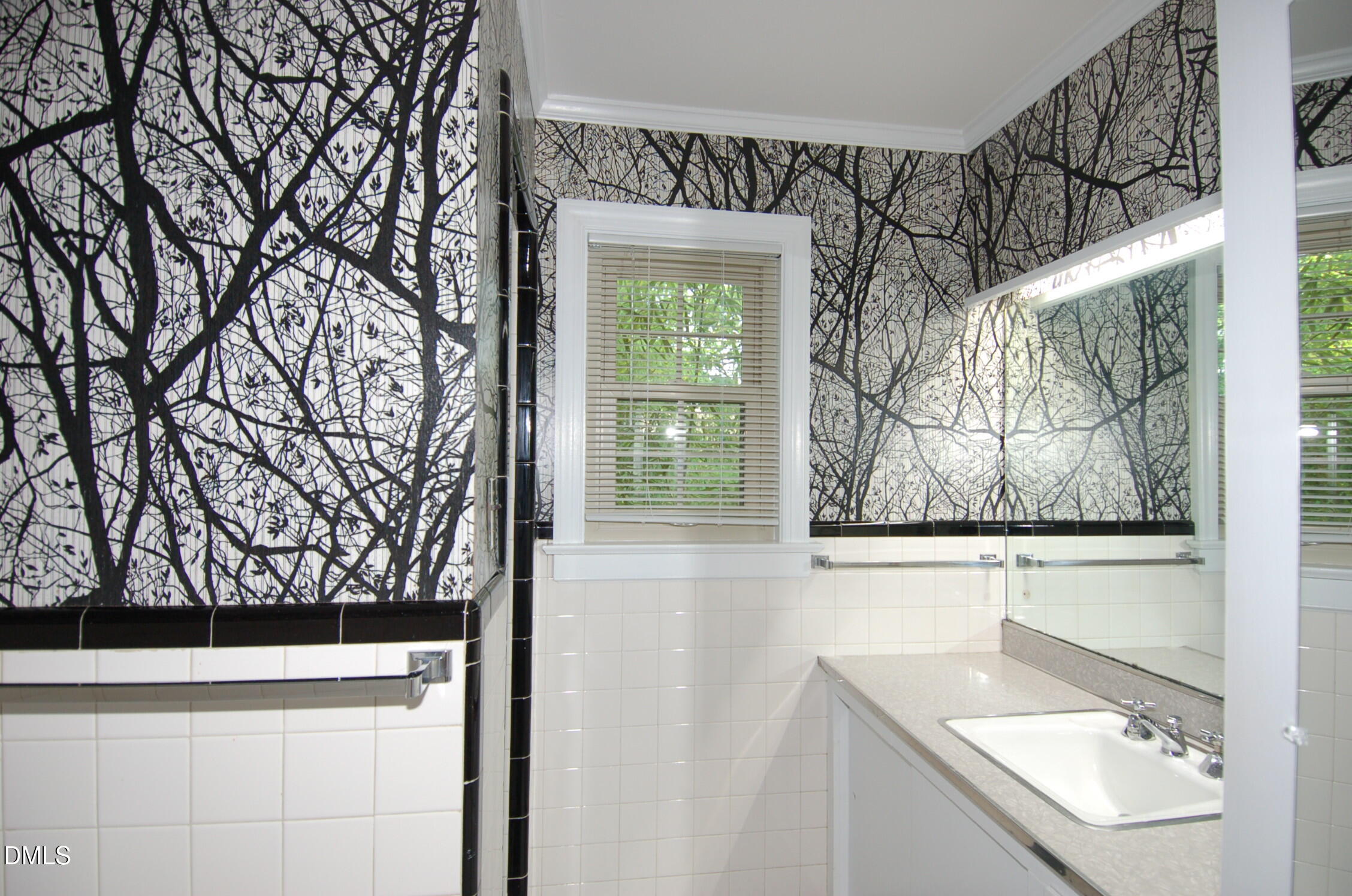 706 Smedes Place Raleigh, NC 27605 - Photo 17 of 21 21 Bath 3