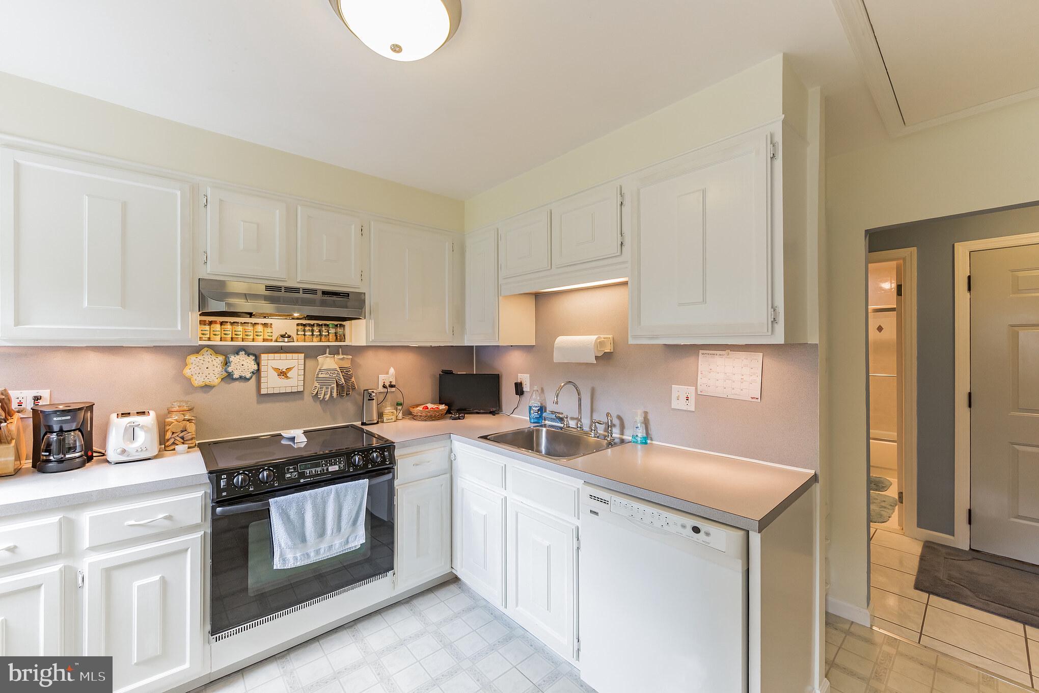 516 Swedesford Road Exton, PA 19341 - Photo 6 of 28 Kitchen