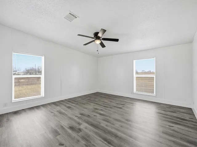 $3,000 | 229 Morgan Road, Italy, TX 76651