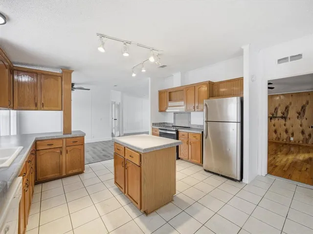 $3,000 | 229 Morgan Road, Italy, TX 76651