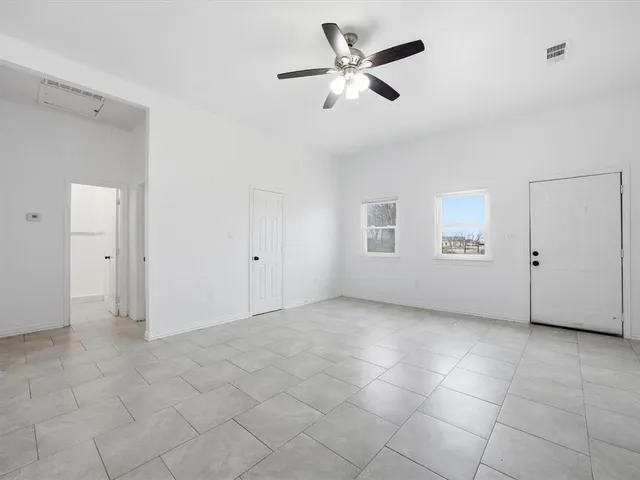 $3,000 | 229 Morgan Road, Italy, TX 76651