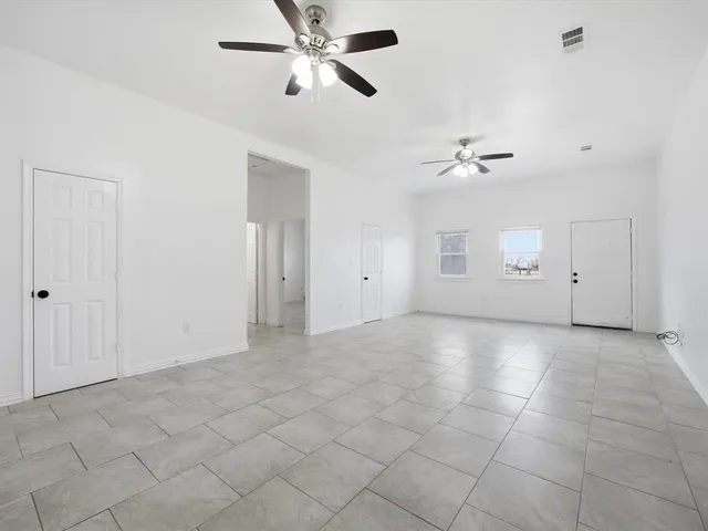 $3,000 | 229 Morgan Road, Italy, TX 76651