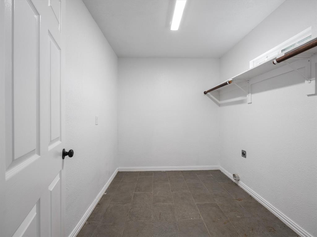 229 Morgan Road Italy, TX 76651 - Photo 38 of 40 a view of small space