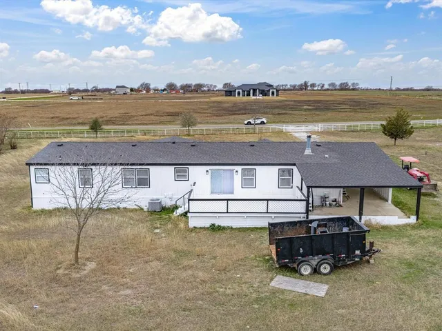 $3,000 | 229 Morgan Road, Italy, TX 76651