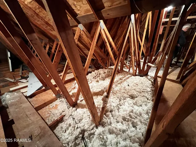 $299,999 | 2018 La Belle Villa Road, New Iberia, LA 70563