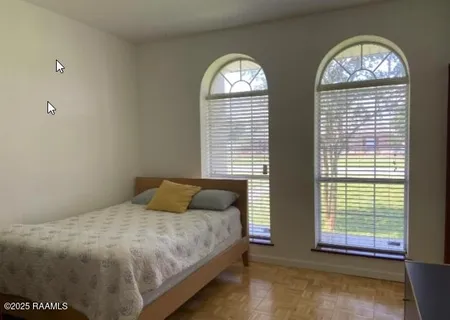 $299,999 | 2018 La Belle Villa Road, New Iberia, LA 70563