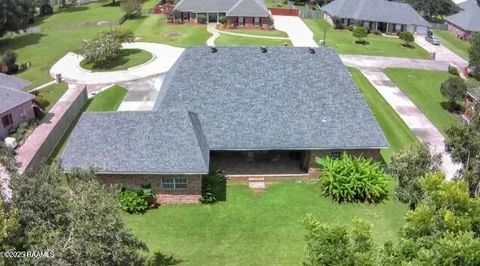 $299,999 | 2018 La Belle Villa Road, New Iberia, LA 70563