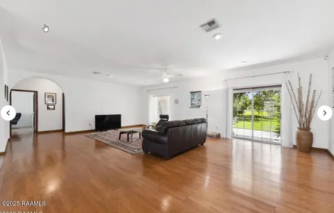 $299,999 | 2018 La Belle Villa Road, New Iberia, LA 70563