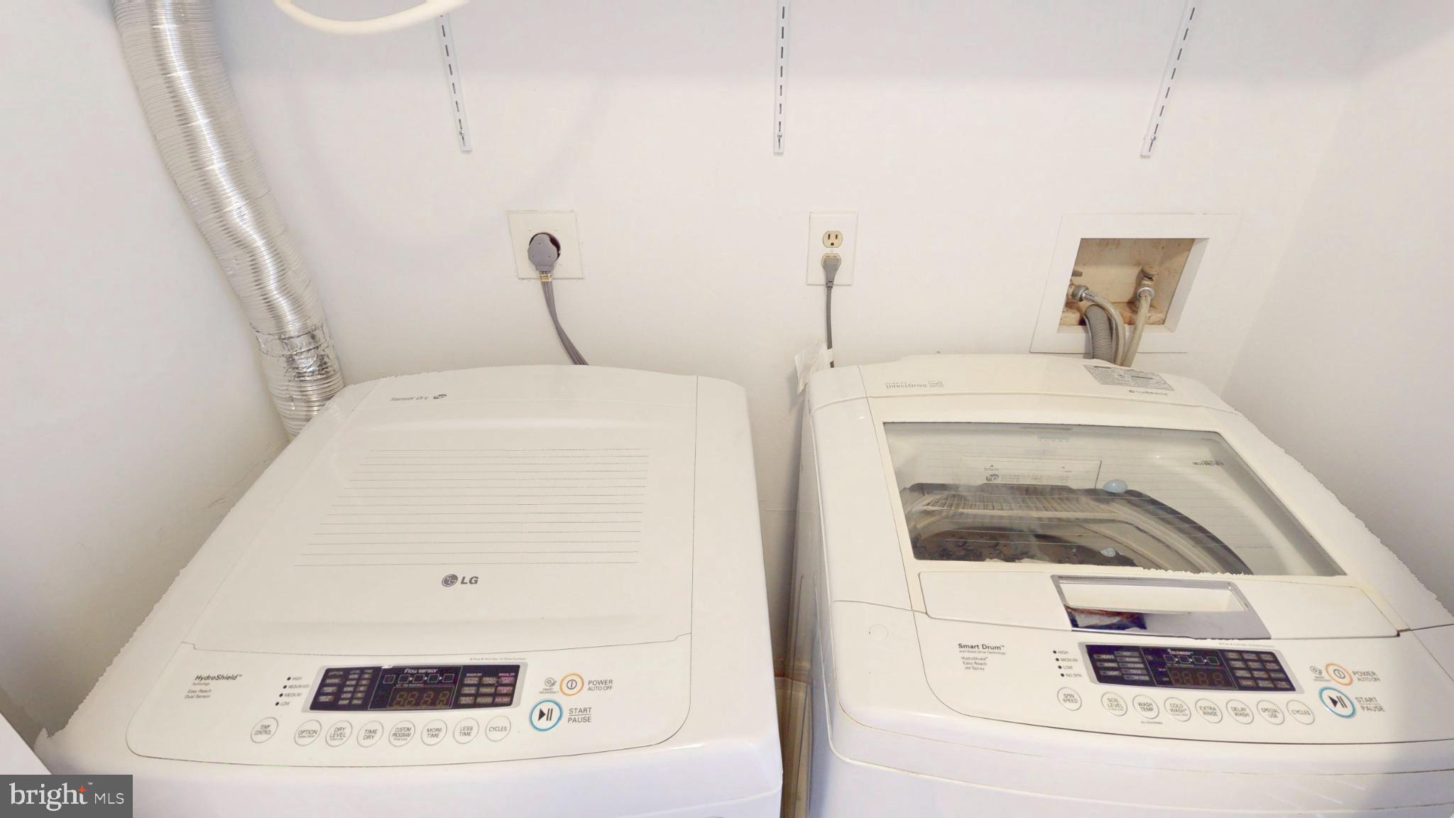 20192 Cockerill Road Purcellville, VA 20132 - Photo 28 of 59 Upstairs Laundry