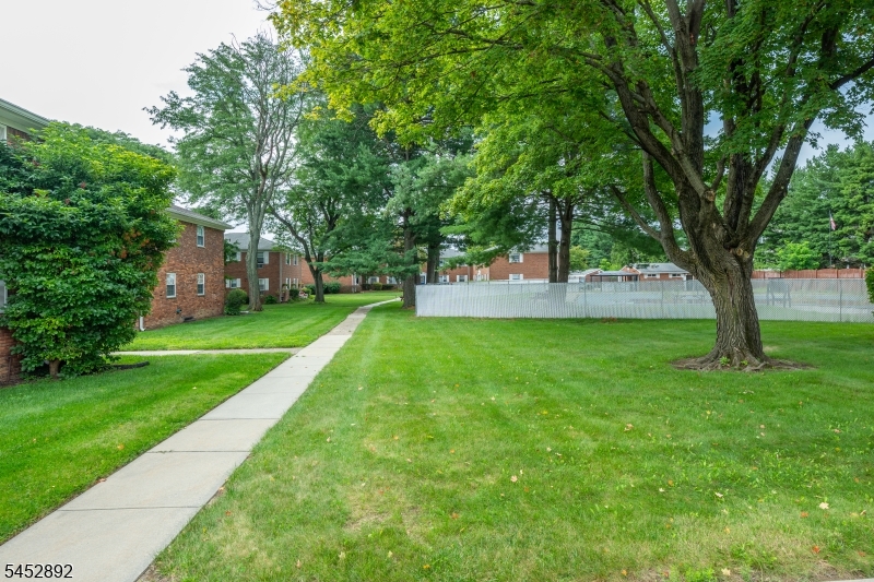 1247B Valley Road, Unit A Wayne, NJ 07470 - Photo 18 of 21 Gallery Image 18