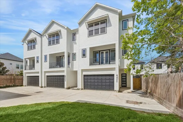 $420,000 | 9426 Campbell Road, Unit A, Houston, TX 77080