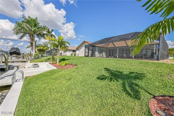 $6,900 | 5032 Skyline Boulevard, Cape Coral, FL 33914