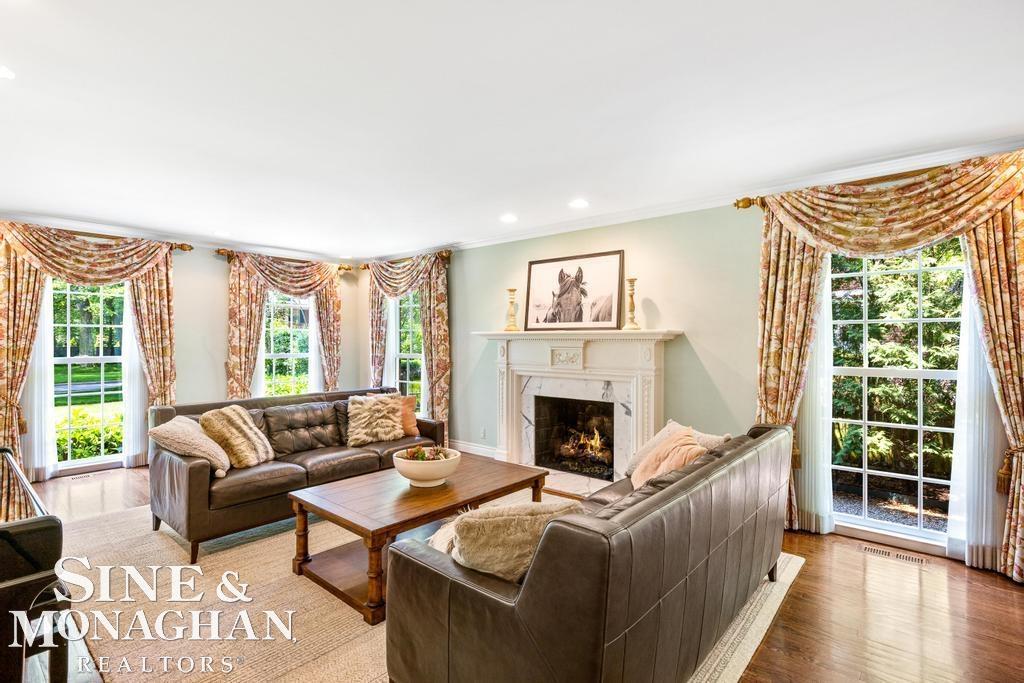 166 Touraine Road Grosse Pointe, MI 48236 - Photo 7 of 80 50112962-6.JPG