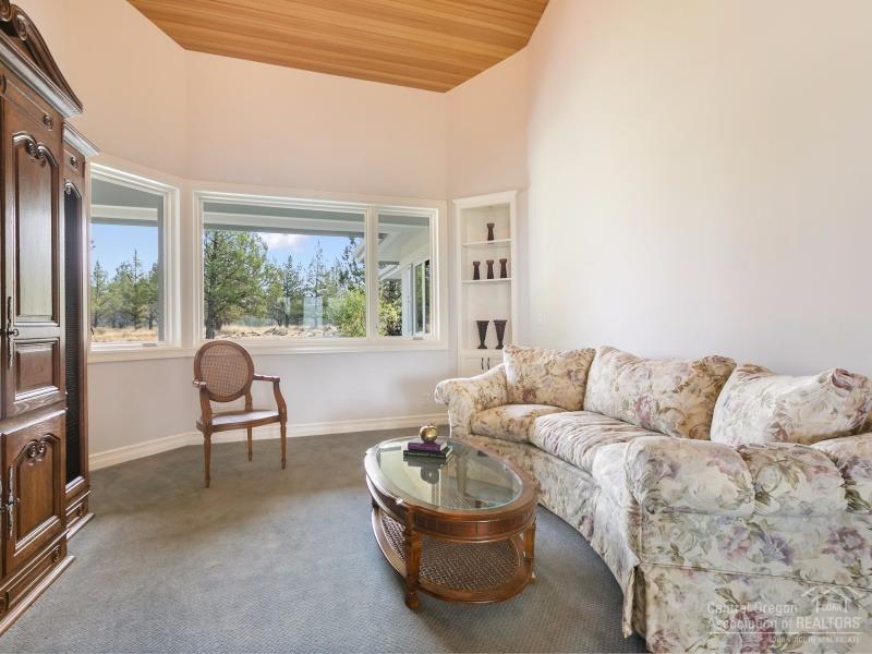 17940 Mountain View Road Sisters, OR 97759 - Photo 11 of 23 Additional Photo