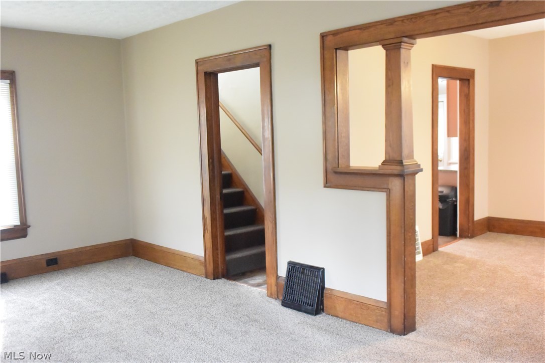 664 Elma Street Akron, OH 44310 - Photo 7 of 24