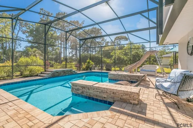 a view of a yard in front of house