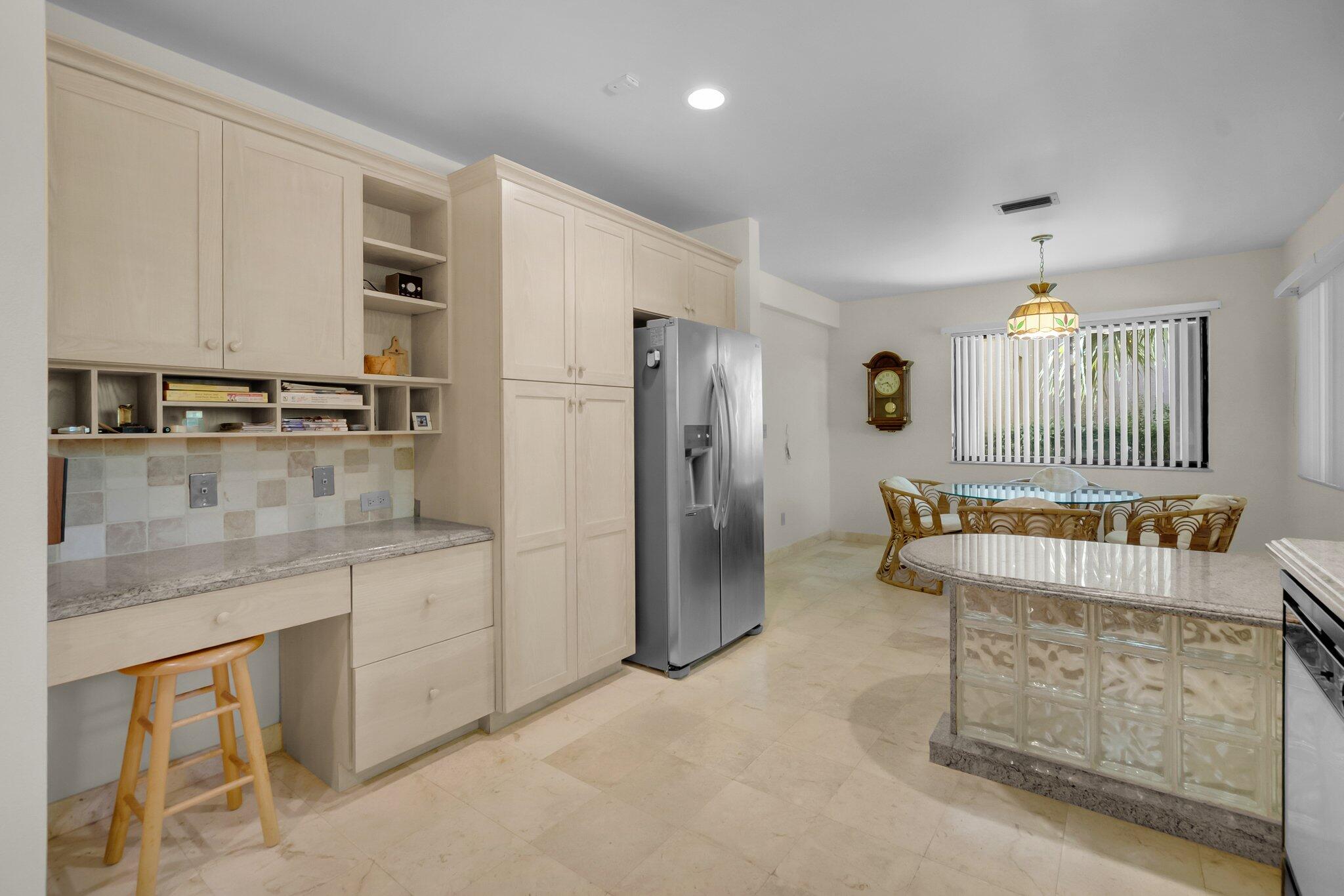 753 St Albans Drive Boca Raton, FL 33486 - Photo 14 of 44 Kitchen