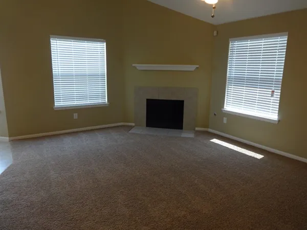 $1,925 | 19339 Otter Trail Court, Katy, TX 77449