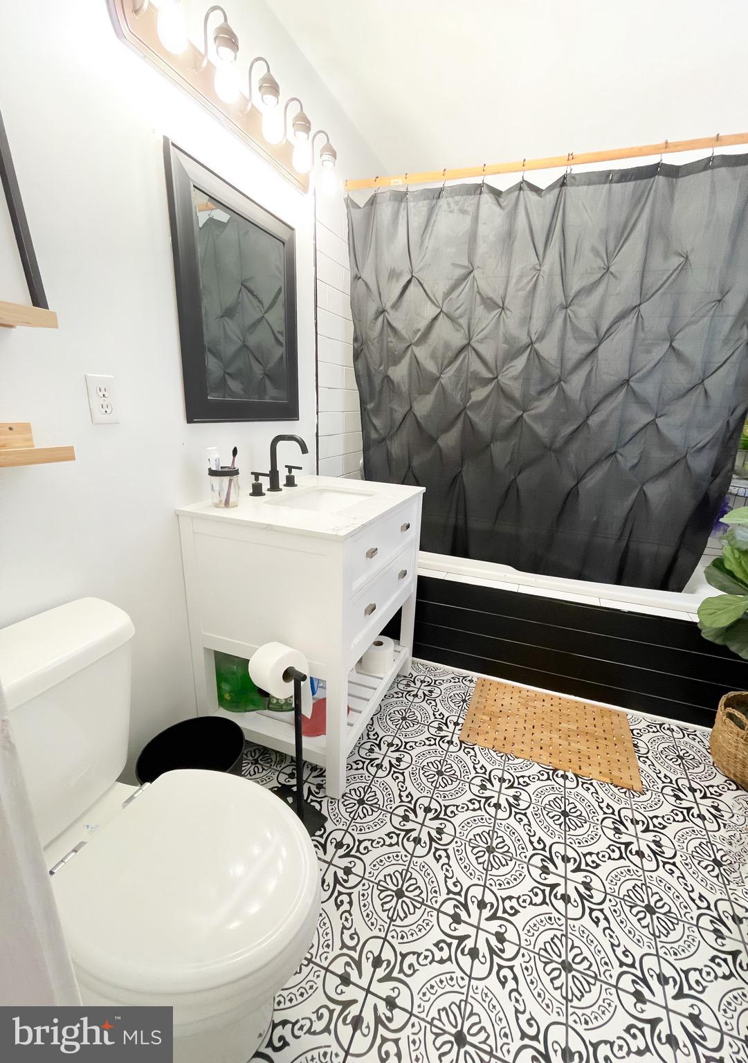 31093 Price Road Locust Grove, VA 22508 - Photo 7 of 25 Master Bath