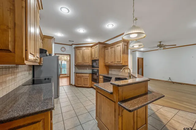 $475,000 | 13314 Farm To Market 768, Jacksonville, TX 75766