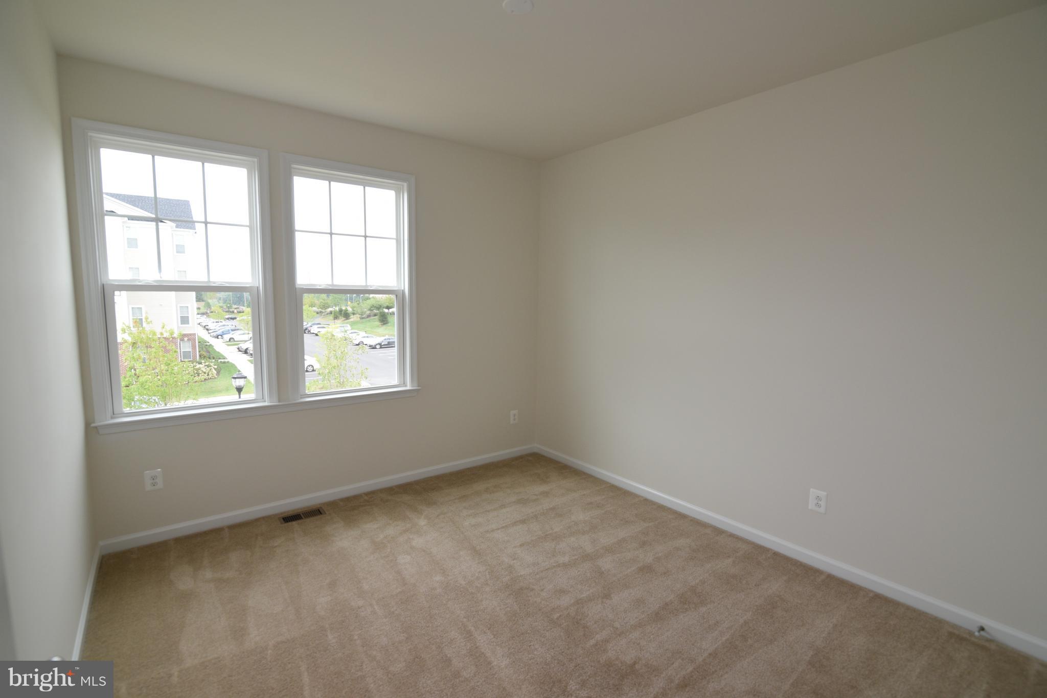 42459 Benfold Square Brambleton, VA 20148 - Photo 20 of 52 Bedroom 3
