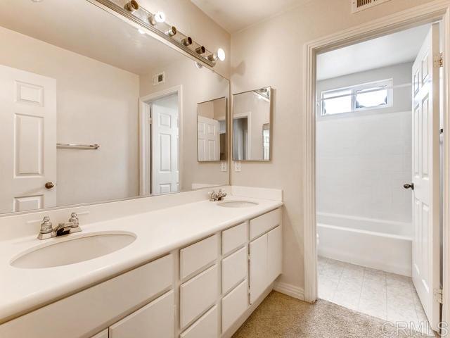667 Poets Square Fallbrook, CA 92028 - Photo 13 of 20