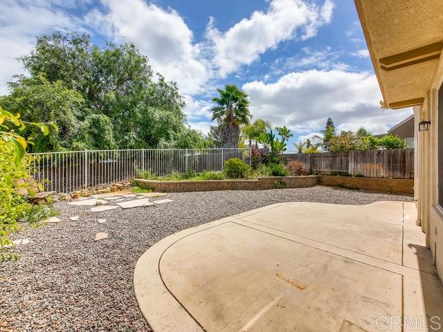 667 Poets Square Fallbrook, CA 92028 - Photo 18 of 20
