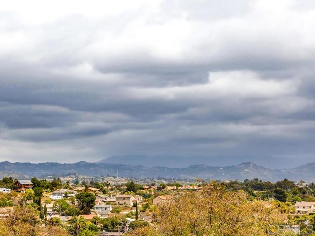 667 Poets Square Fallbrook, CA 92028 - Photo 20 of 20