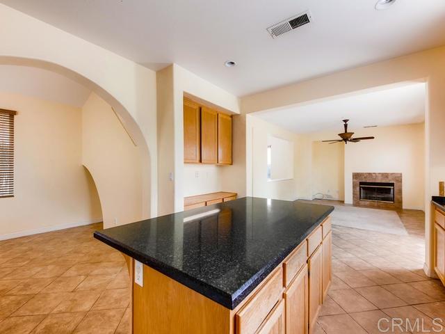 667 Poets Square Fallbrook, CA 92028 - Photo 8 of 20