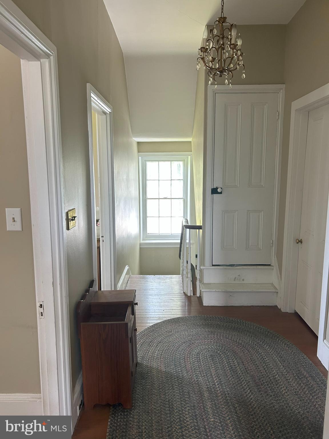 842 Salem Quinton Road Quinton, NJ 08079 - Photo 11 of 21 Upstairs Hallway