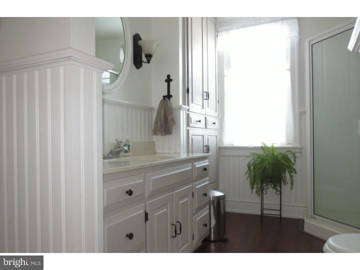 941 Long Mill Road Telford, PA 18969 - Photo 11 of 20 Bathroom