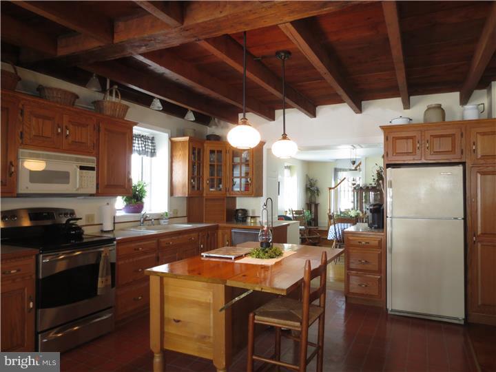 941 Long Mill Road Telford, PA 18969 - Photo 4 of 20 Kitchen