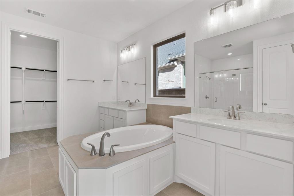 728 Bridle Path Aubrey, TX 76227 - Photo 19 of 40 DAL_Sandbrock Ranch_Eagle Mountain_728 Briddle Path Parkway (18)