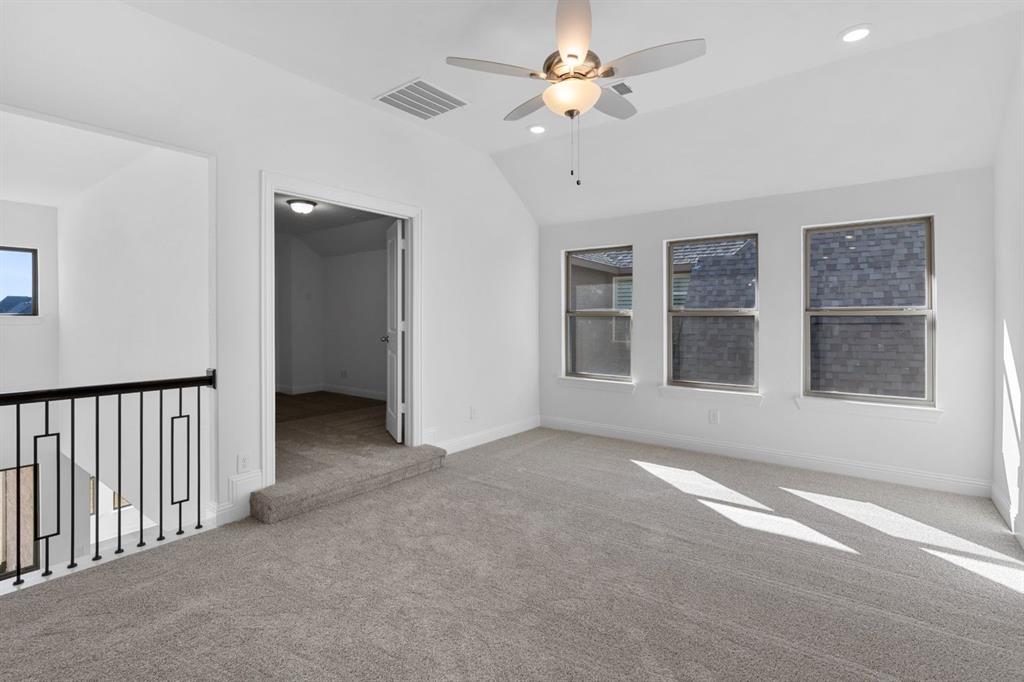 728 Bridle Path Aubrey, TX 76227 - Photo 25 of 40 DAL_Sandbrock Ranch_Eagle Mountain_728 Briddle Path Parkway (29)