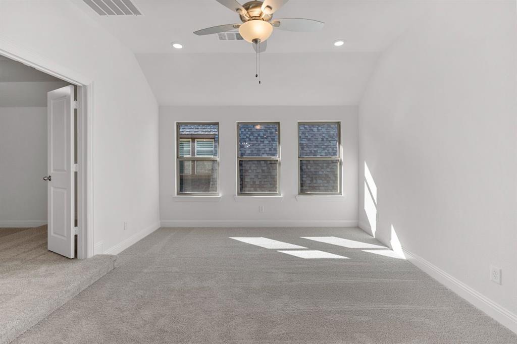 728 Bridle Path Aubrey, TX 76227 - Photo 26 of 40 DAL_Sandbrock Ranch_Eagle Mountain_728 Briddle Path Parkway (28)