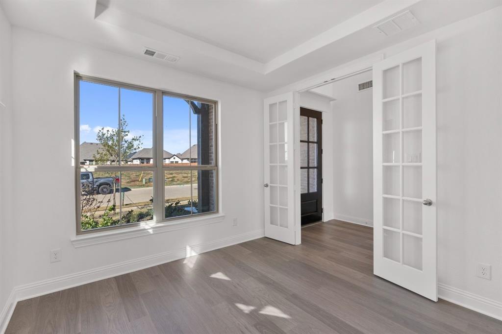 728 Bridle Path Aubrey, TX 76227 - Photo 4 of 40 DAL_Sandbrock Ranch_Eagle Mountain_728 Briddle Path Parkway (34)