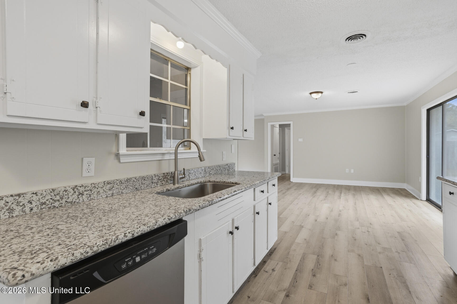 1501 Arlington Street Clinton, MS 39056 - Photo 10 of 20 1501 Arlington-10