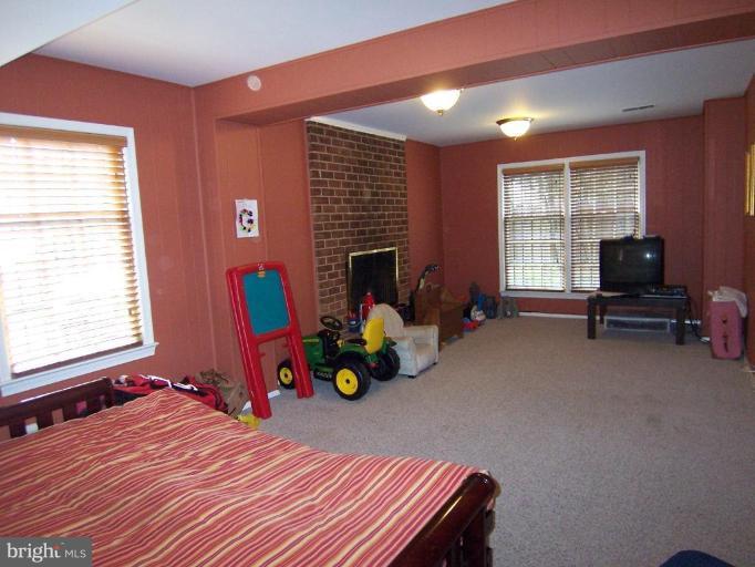 1317 South Glebe Road Arlington, VA 22204 - Photo 23 of 26 Recreation Room