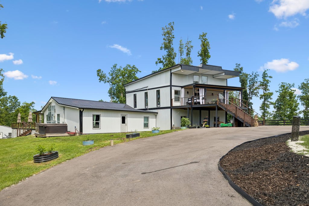 332 Southridge Road Hohenwald, TN 38462 - Photo 4 of 47
